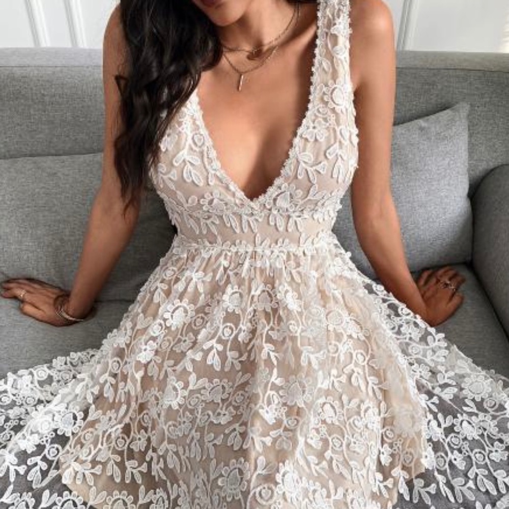 BoutiqueFeel Floral Sheer Mesh Lace Sleeveless Dress